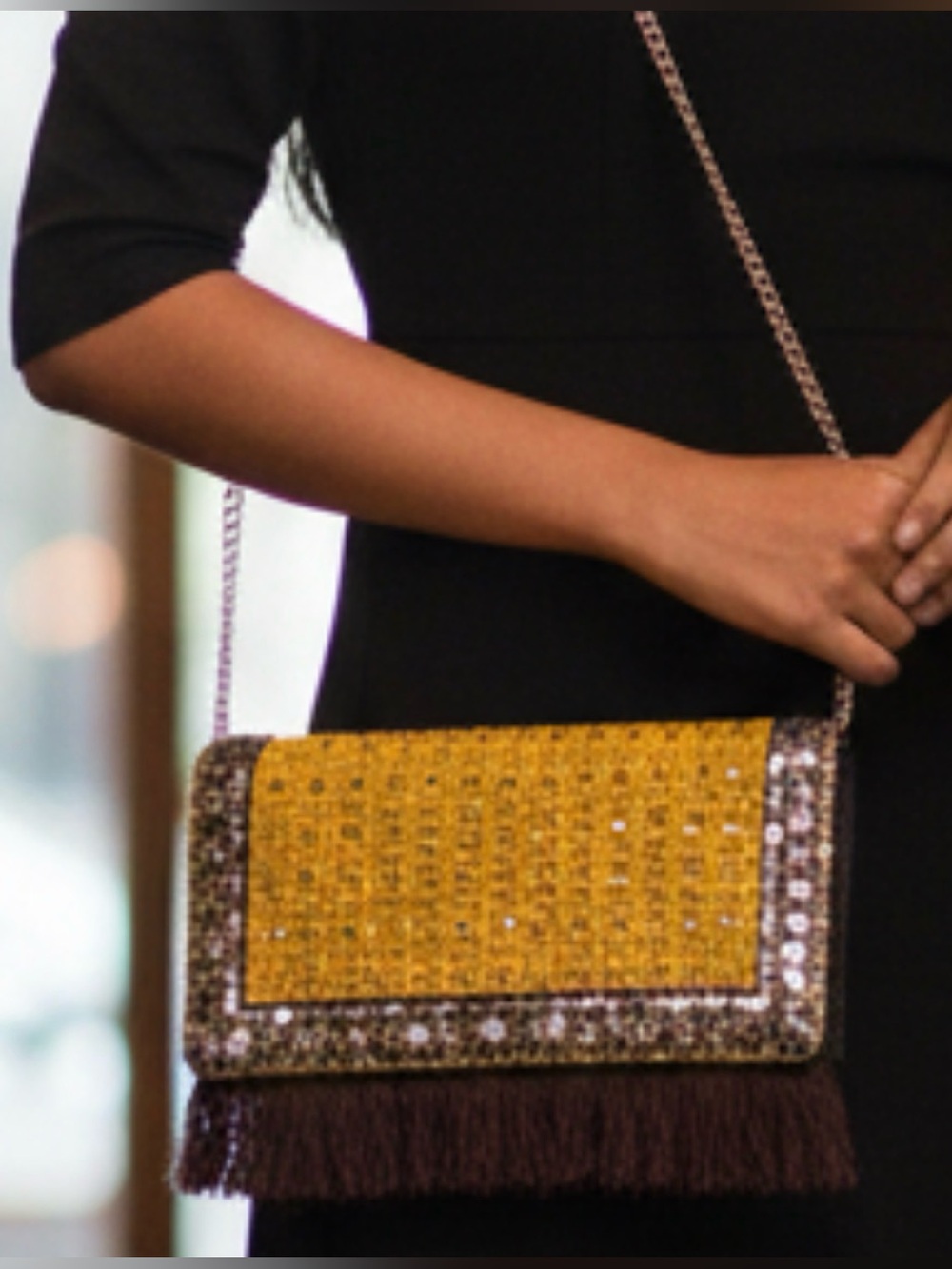 Trendy fringe purse